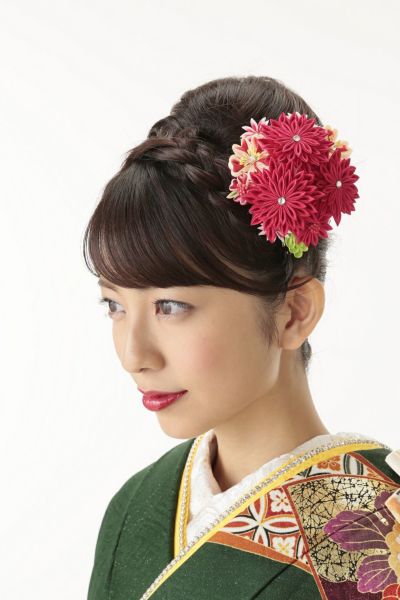 成人式の振袖用髪飾り販売 表参道キモノモードウェブショップ 日本伝統のつまみ細工など